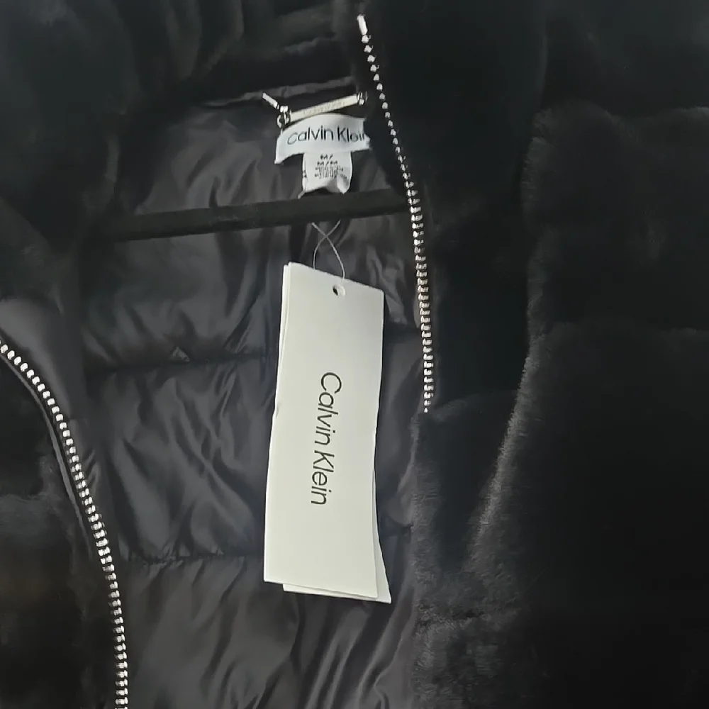 Calvin Klein Black Faux Fur Puffer Vest - Picture 4 of 6